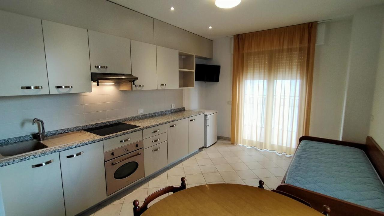 לידו די ג'סולו Residence Alla Rotonda חדר תמונה