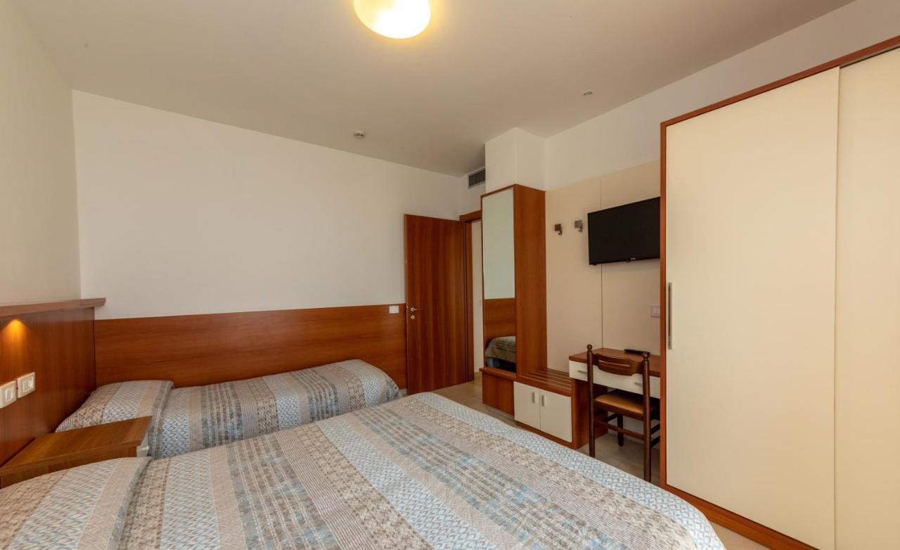 לידו די ג'סולו Residence Alla Rotonda חדר תמונה